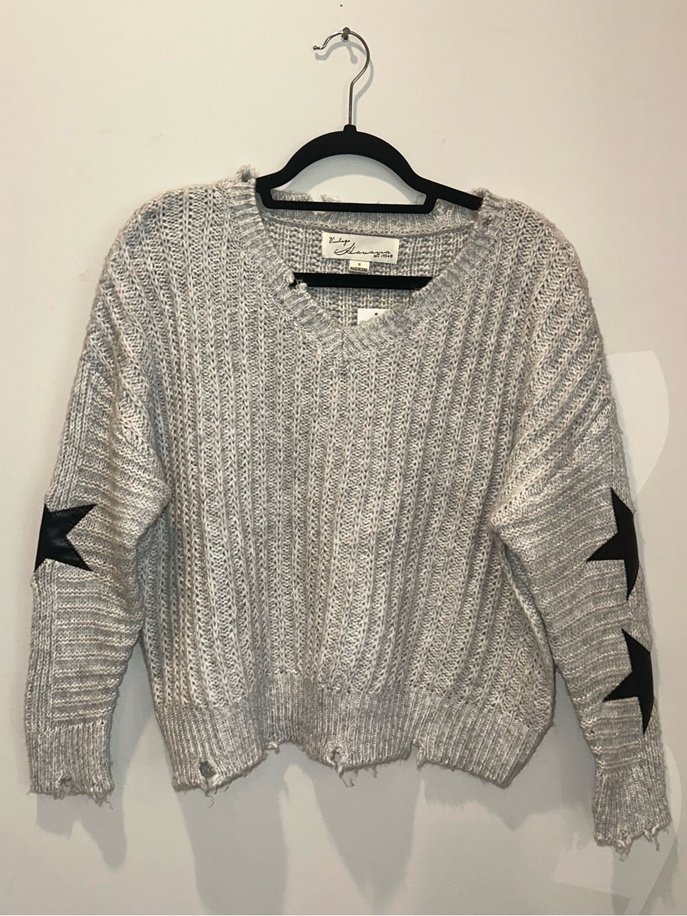 Vintage Havana Gray V-Neck Sweater with Black Star Patches